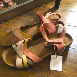 Bio-Gold Small Wedge Sandals